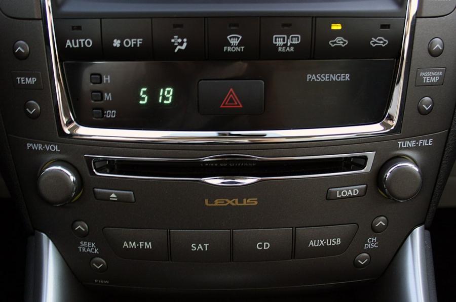  Lexus IS250 AWD 2011 года  (фото 12 из 43)